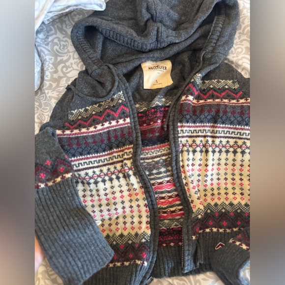 Hollister zip up small - Picture 1 of 2